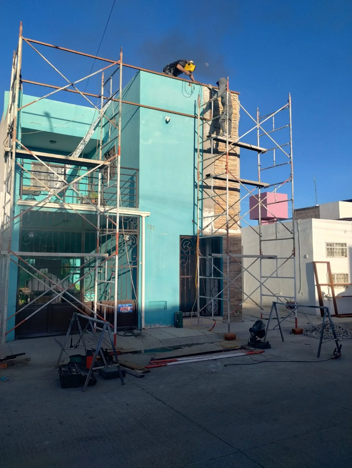 Antes: Ampliación y obra gris